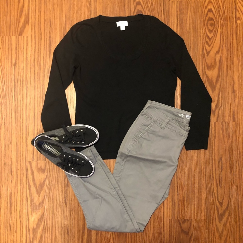LOFT Black Sweater 🍁 & ❄️ Closet Essential!